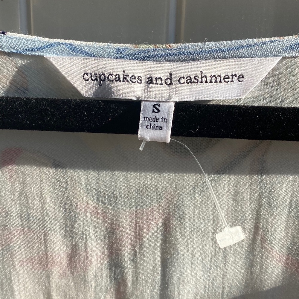 Cupcakes & Cashmere Blue Floral Dress - Never Worn - Picture 4 of 4